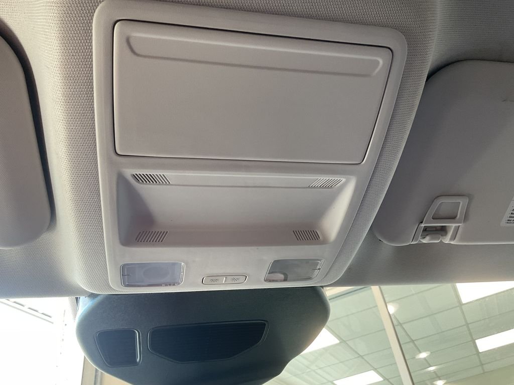 Used 2021 Blue Ford SE image 23