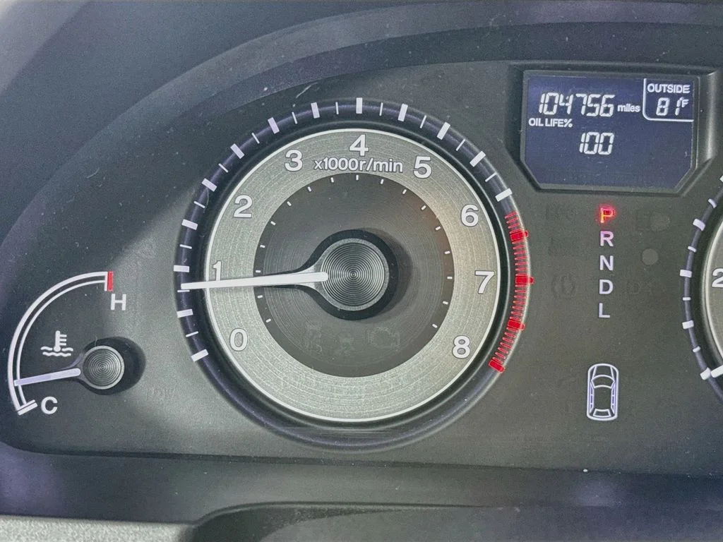 Used 2014 Silver Honda EX-L image 15