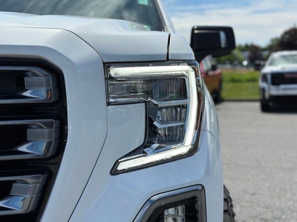 Used 2021 SUMMIT WHITE GMC AT4 image 42