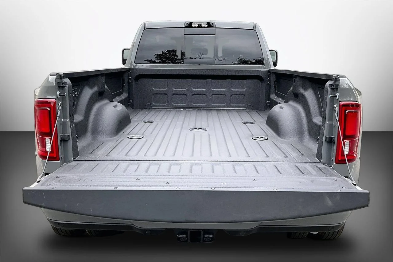 New 2026 Ceramic Gray Clearcoat RAM Big Horn image 23