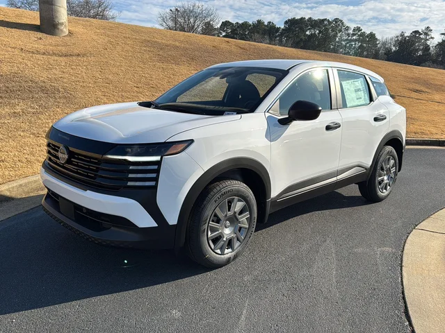 2026 Nissan Kicks S