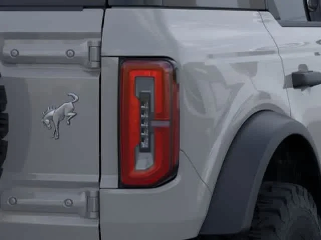 New 2026 Avalanche Gray Ford Badlands image 18