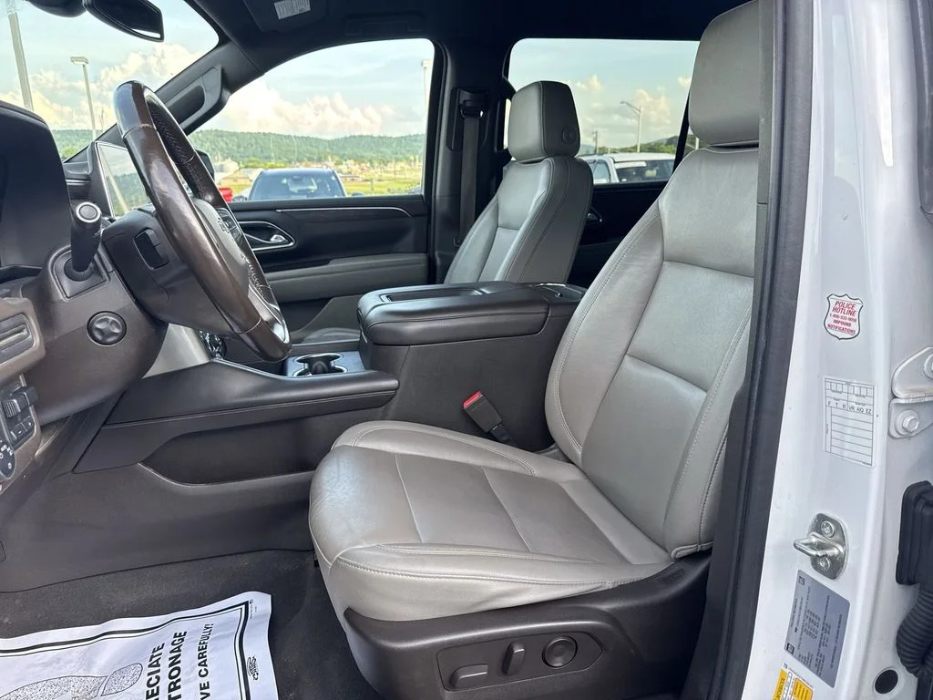 Used 2021 White Chevrolet Z71 image 11