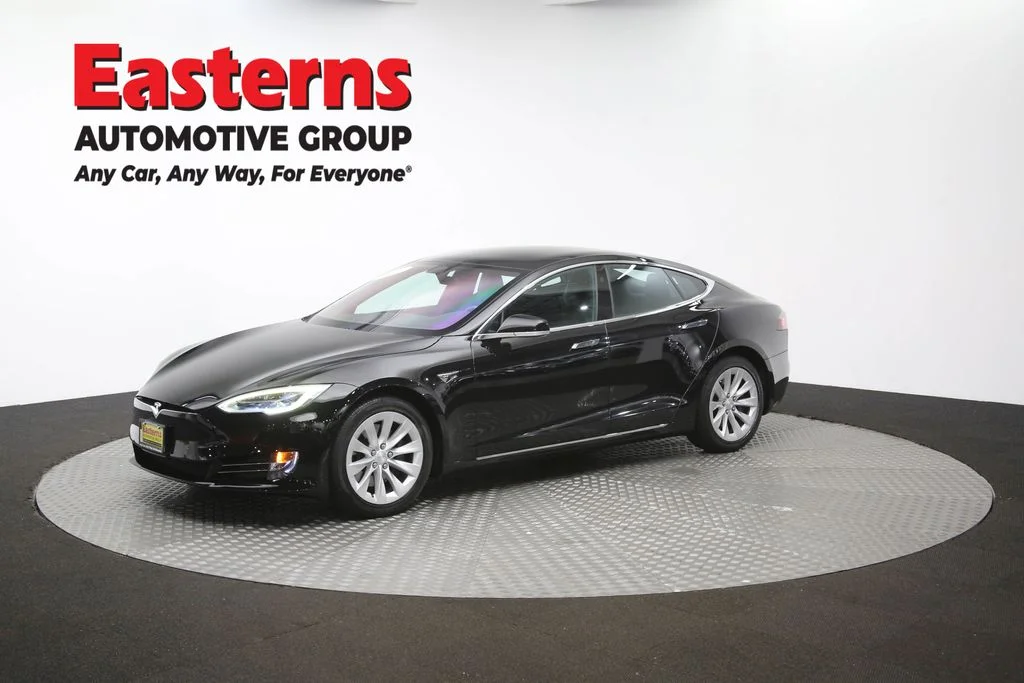 Used 2018 Black Tesla 75D image 54