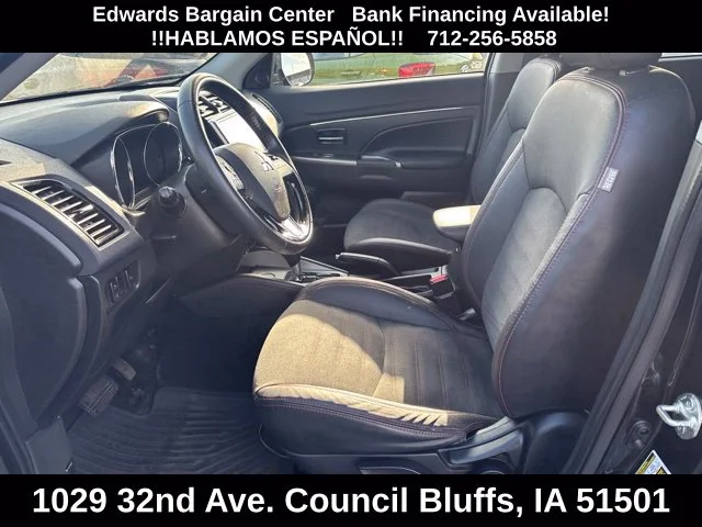 Used 2022  Mitsubishi 2.0 SE image 11