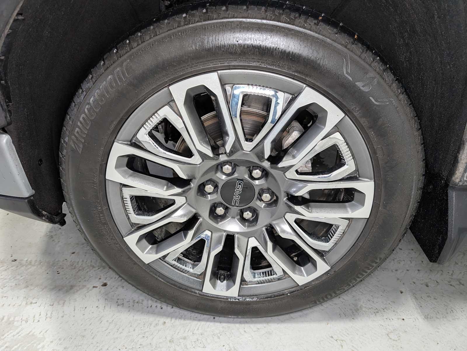 Used 2024 Sterling Metallic GMC Denali Ultimate image 3