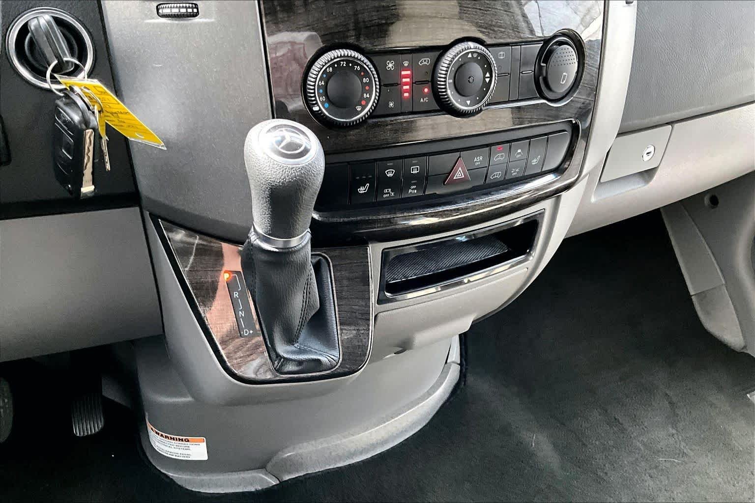 Used 2017 Arctic White Mercedes-Benz  image 16