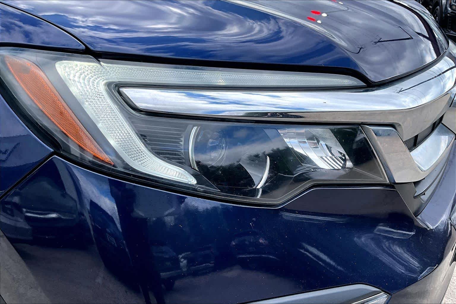 Used 2019 Obsidian Blue Pearl Honda EX-L image 46