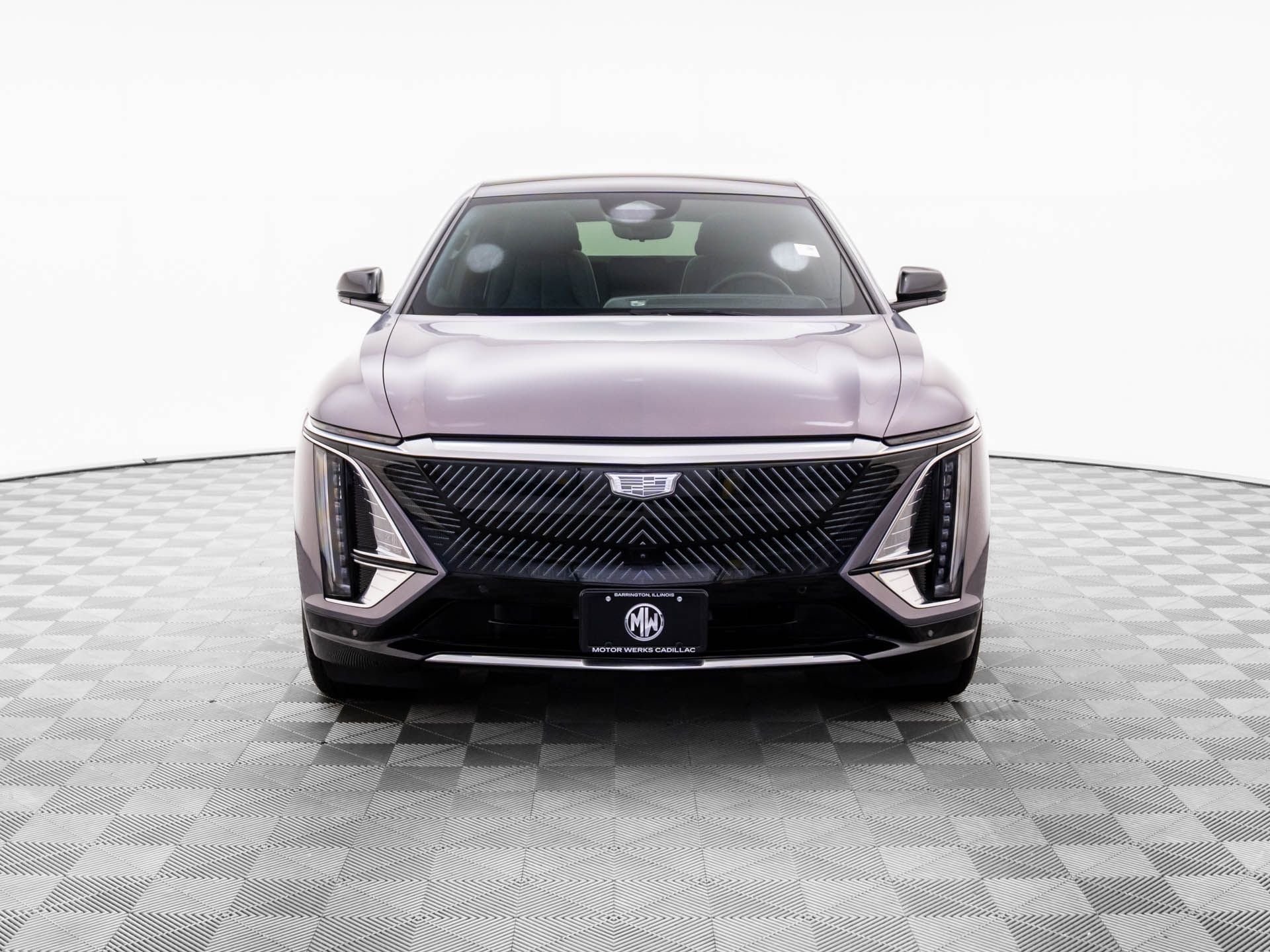 2024 Cadillac Lyriq Luxury photo 2