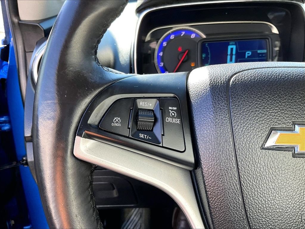Used 2015 BRILLIANT BLUE METALLIC Chevrolet LT image 22