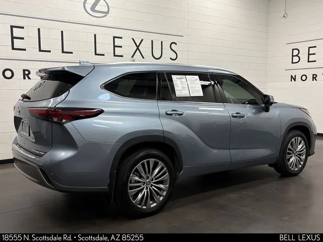 Used 2024  Toyota Platinum image 4