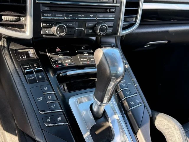 2016 Porsche Cayenne Base - Photo 19