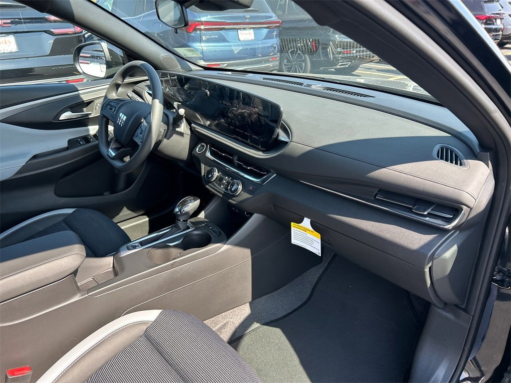 2026 BUICK ENVISTA - Image 32