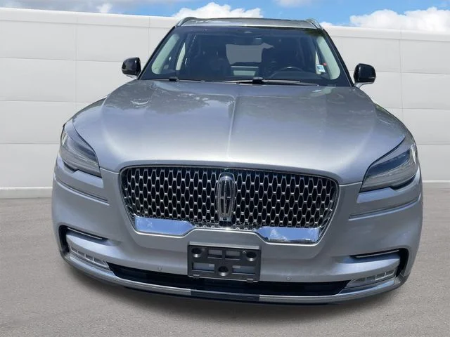 Used 2020 Silver Lincoln Reserve image 13