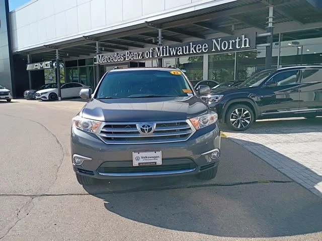 Used 2012 Gray Toyota SE image 3