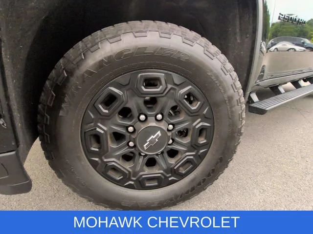 Used 2024 Black Chevrolet LT image 7