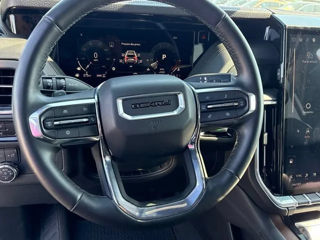 2025 GMC Yukon Denali - Photo 13