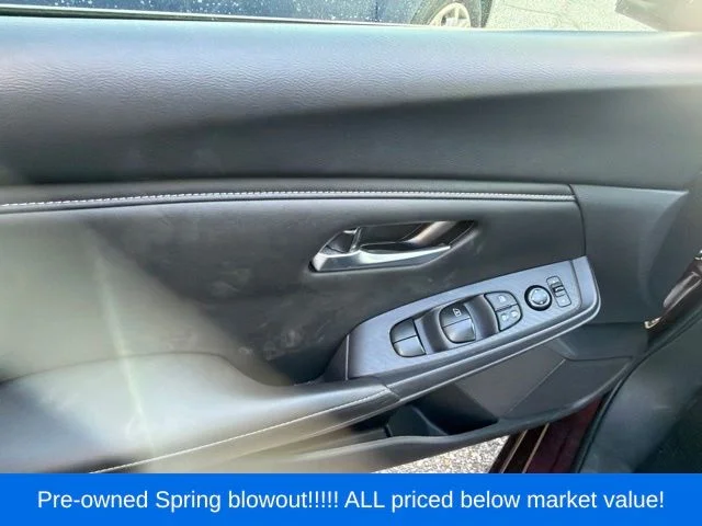 Used 2025 Red Nissan SV image 21