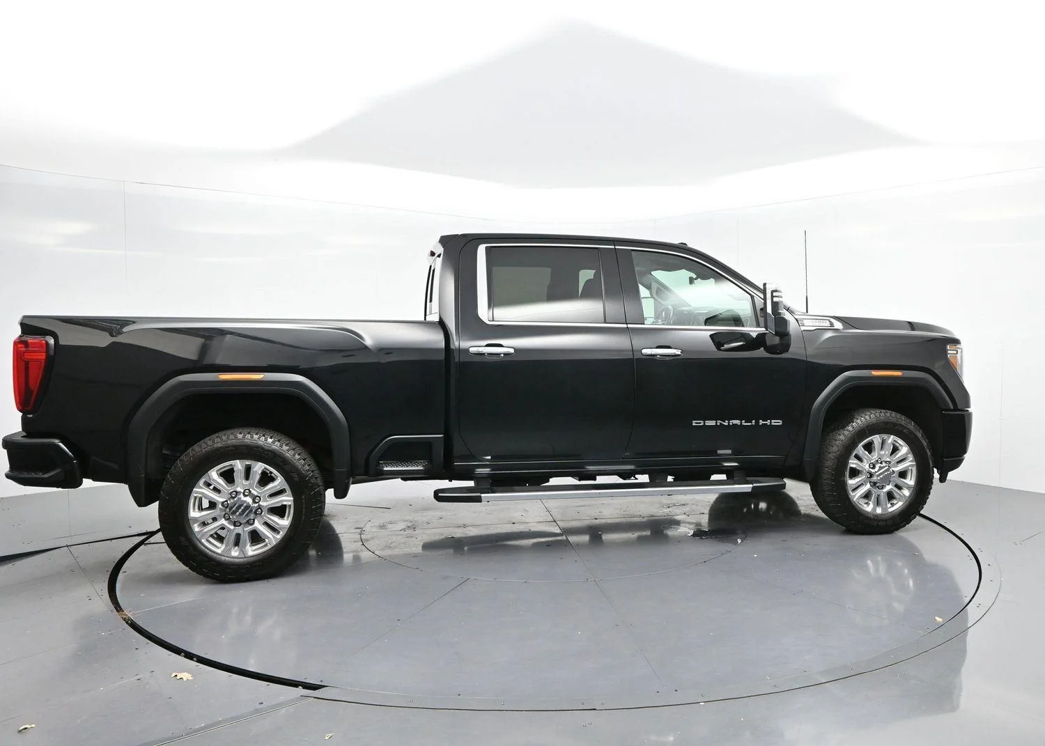 Used 2020 Onyx Black GMC Denali image 8