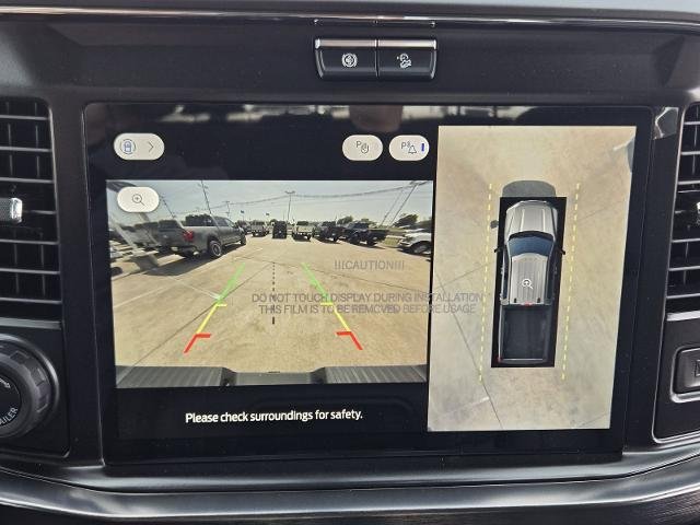 New 2026 Star White Metallic Tri-Coat Ford F-250® Lariat® image 32