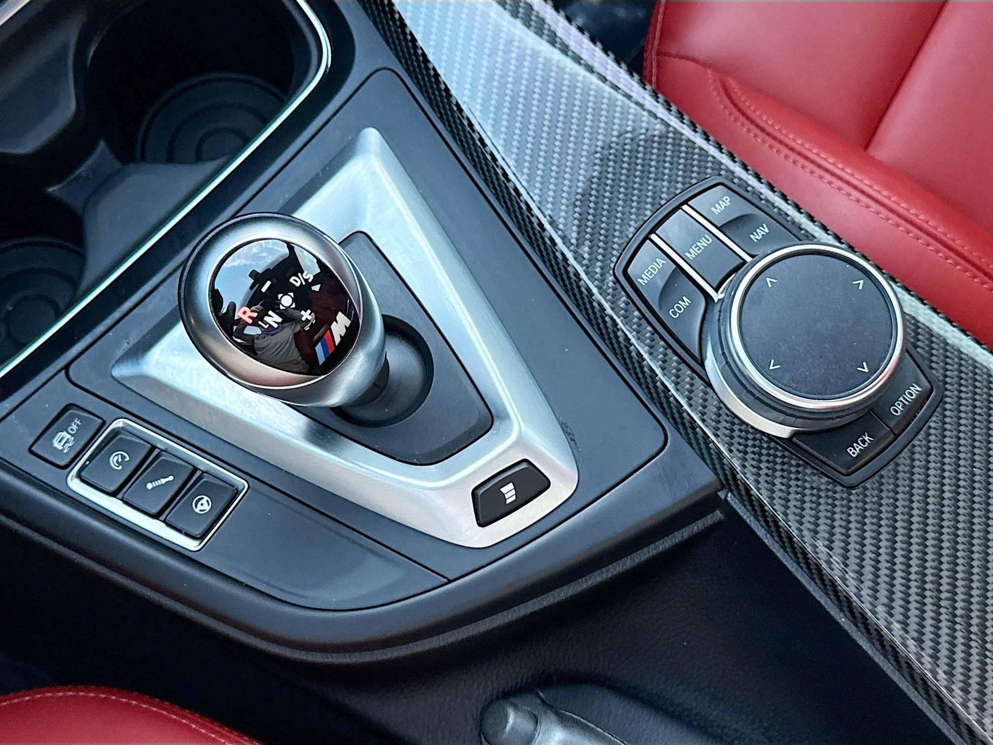 Used 2018 Mineral Gray Metallic BMW Competition image 28