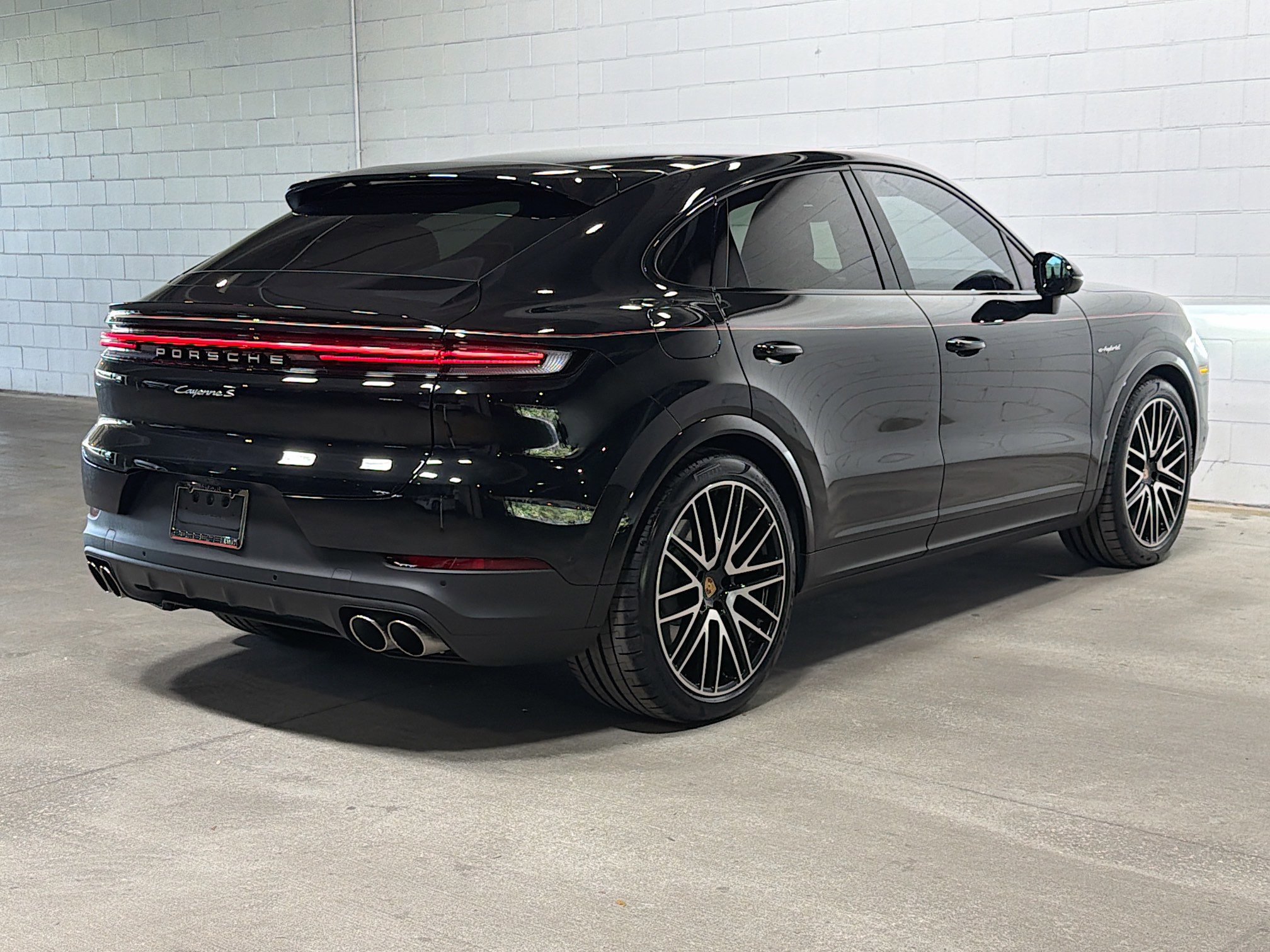 Certified Used 2025 Chromite Black Metallic Porsche S E-Hybrid image 7