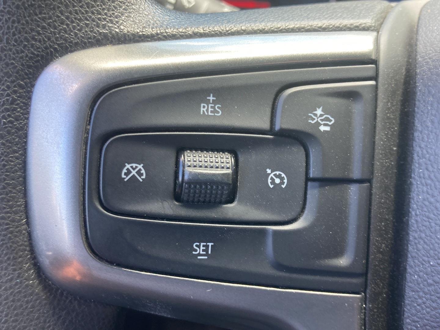 Used 2021 Summit White Chevrolet Custom image 18
