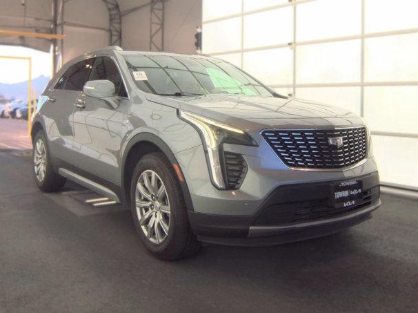 Used 2023 Silver Cadillac Premium Luxury image 5