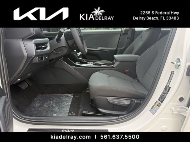 New 2026 Snow White Pearl Kia LXS image 16