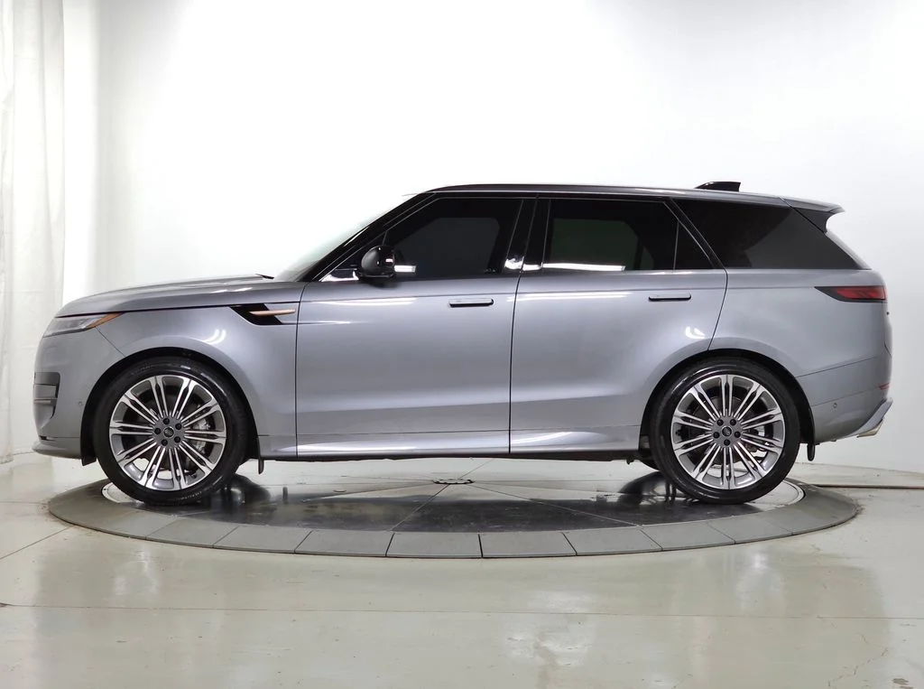 Certified Used 2025 Gray Land Rover Dynamic SE image 2