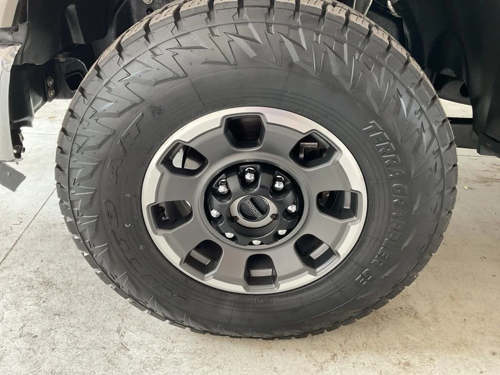 Used 2023 Stone Gray Metallic Ford Lariat image 29