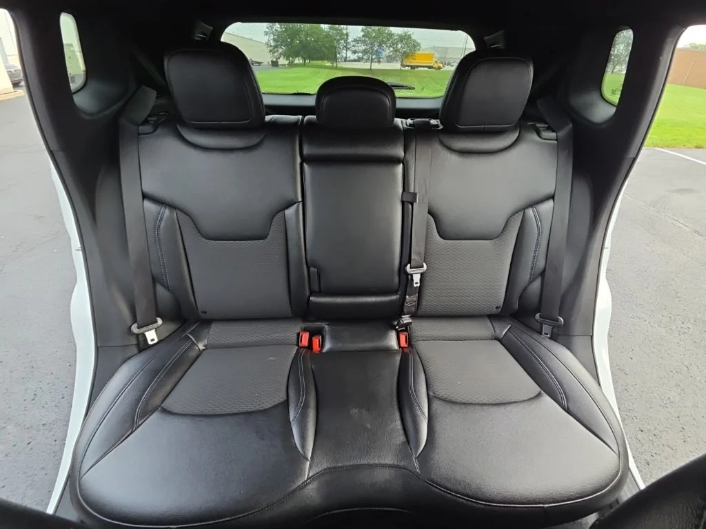 Used 2024 White Jeep Latitude image 24