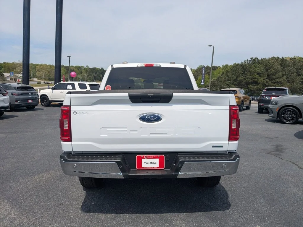 Used 2023  Ford XLT image 6
