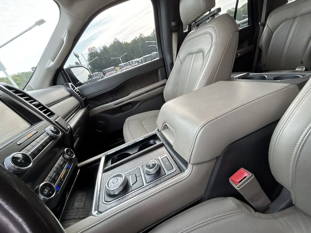 Used 2020 Black Ford Limited image 24