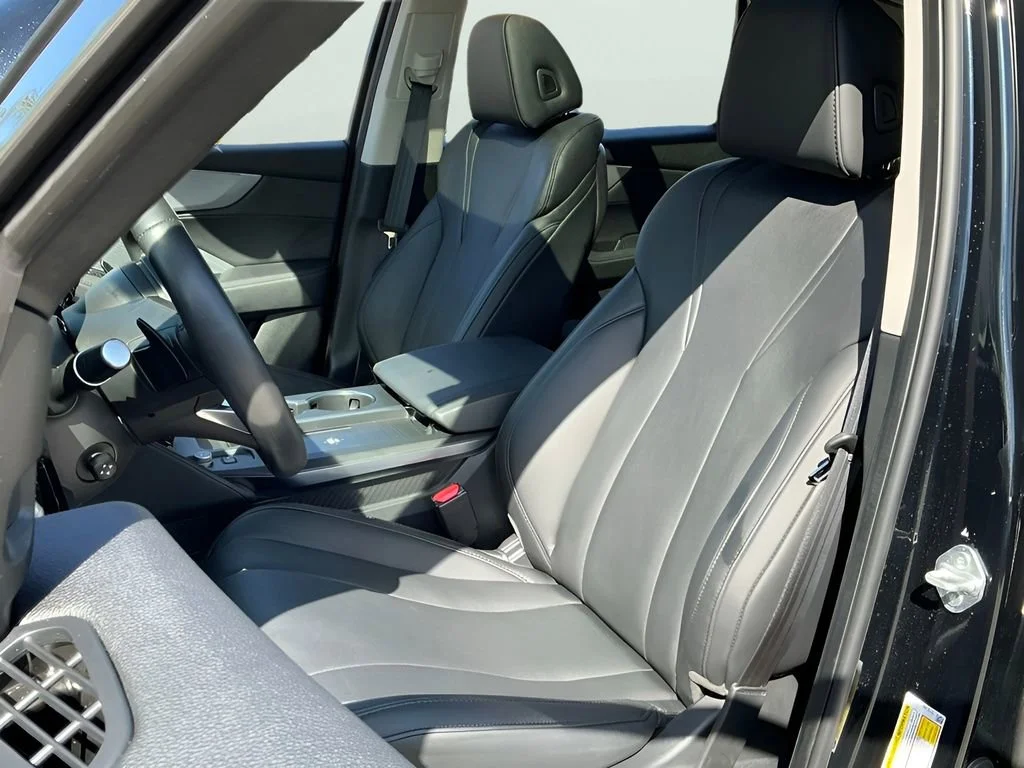 Used 2025 Black Acura Standard image 25