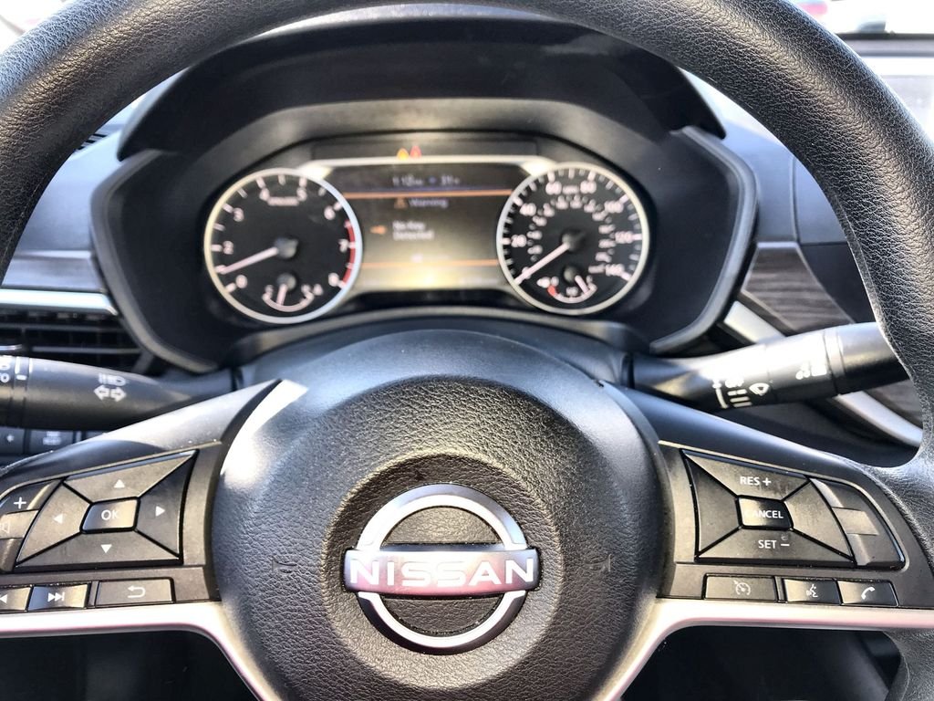 Used 2024 Red Nissan 2.5 SV image 14