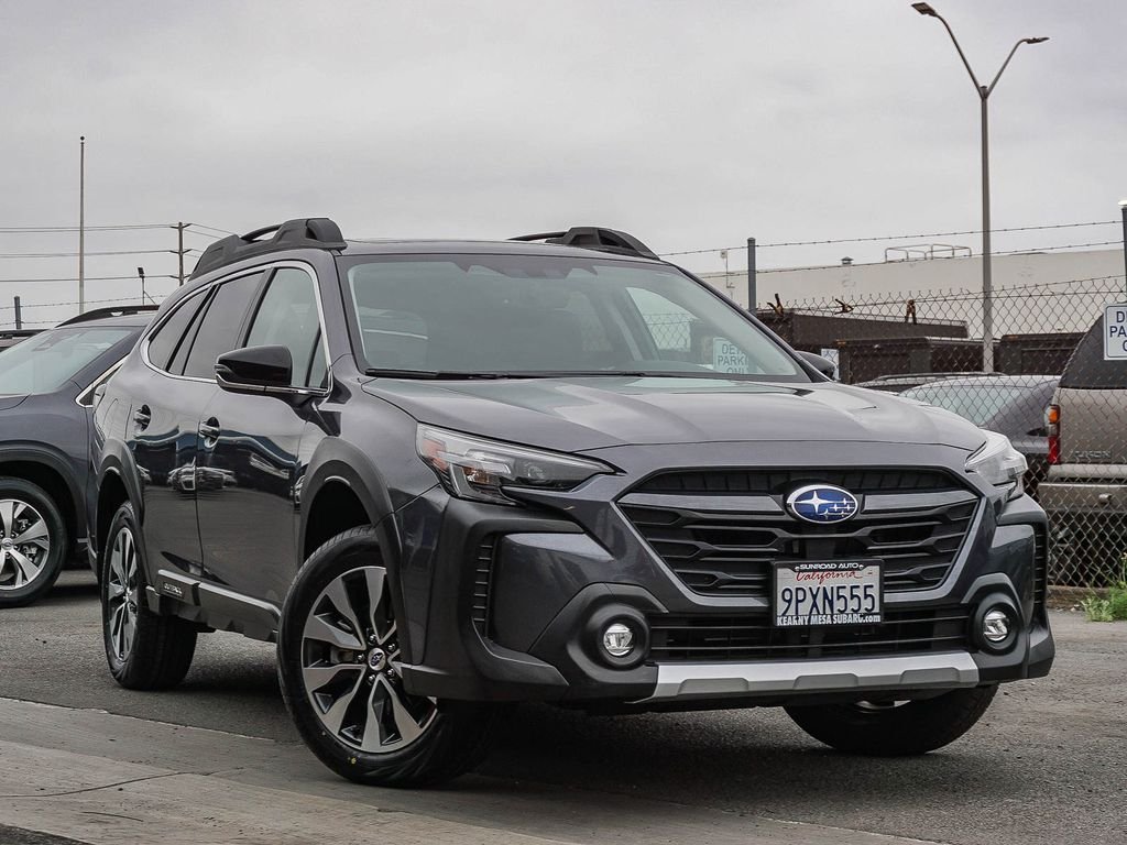 2025 Subaru Outback Limited's photo