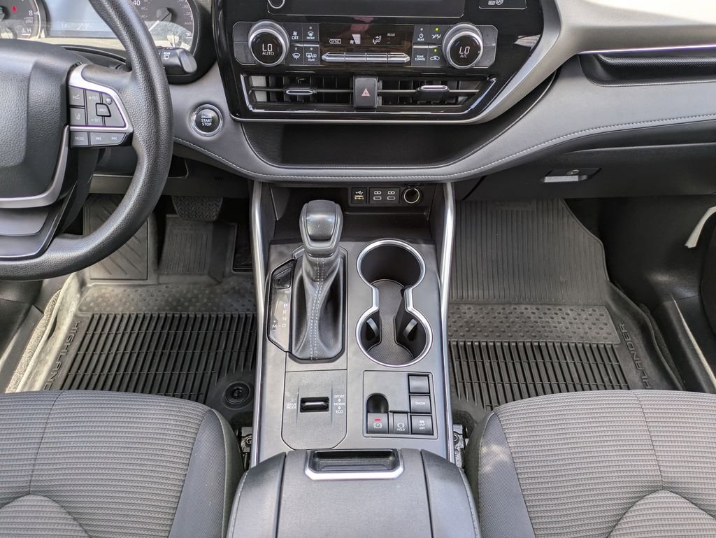 Used 2023 Gray Toyota L image 21