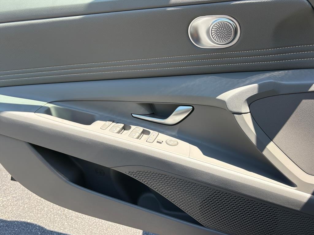 New 2026 Abyss Black Pearl Hyundai SEL Sport image 40