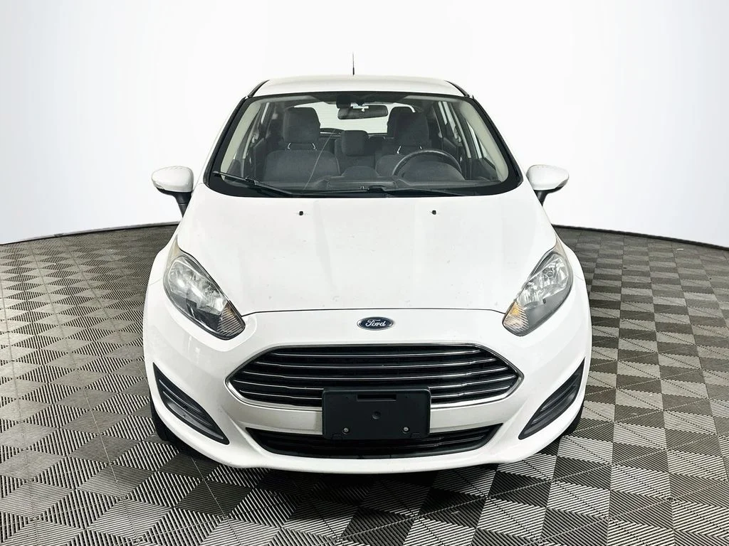 Used 2016 Ford Fiesta SE with VIN 3FADP4EJ9GM147033 for sale in Grand Rapids, MI