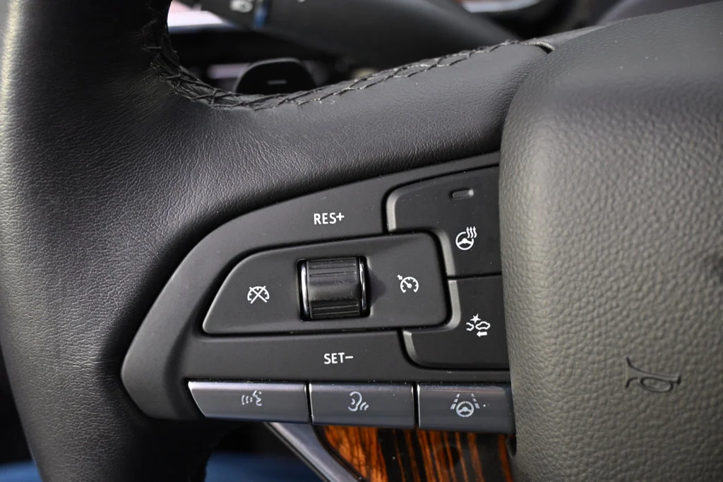 Used 2023 BLACK RAVEN Cadillac 4WD Premium Luxury image 37