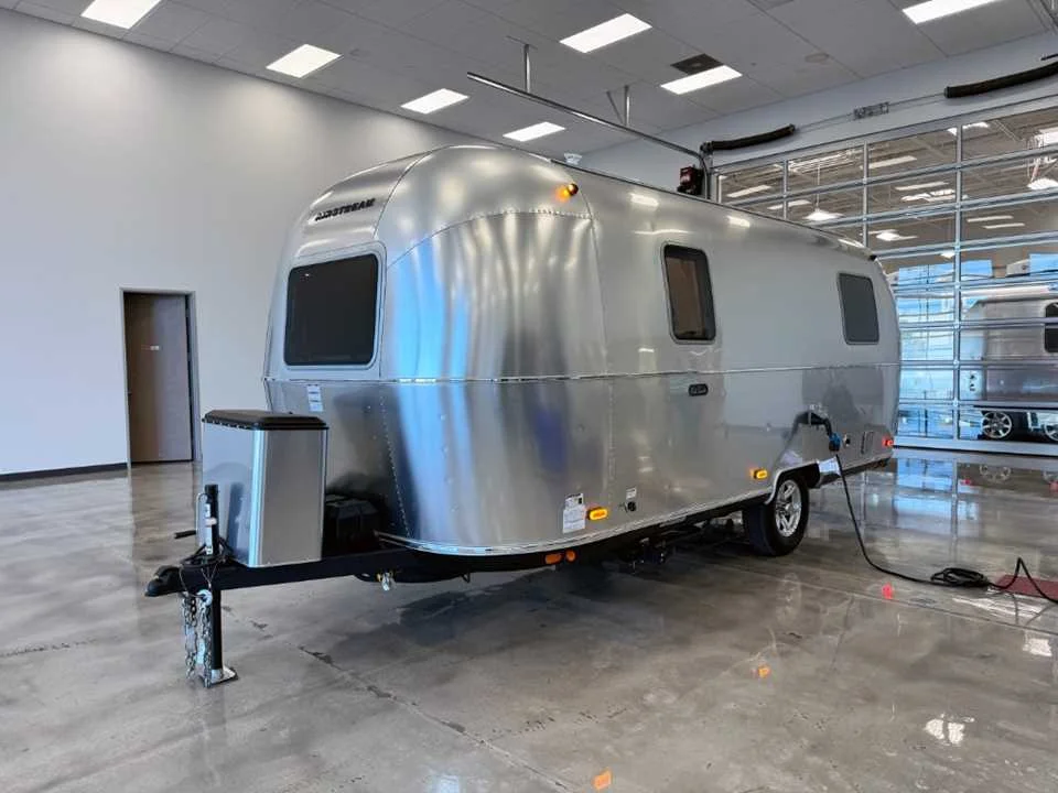 New 2026 SILVER AIRSTREAM  image 4