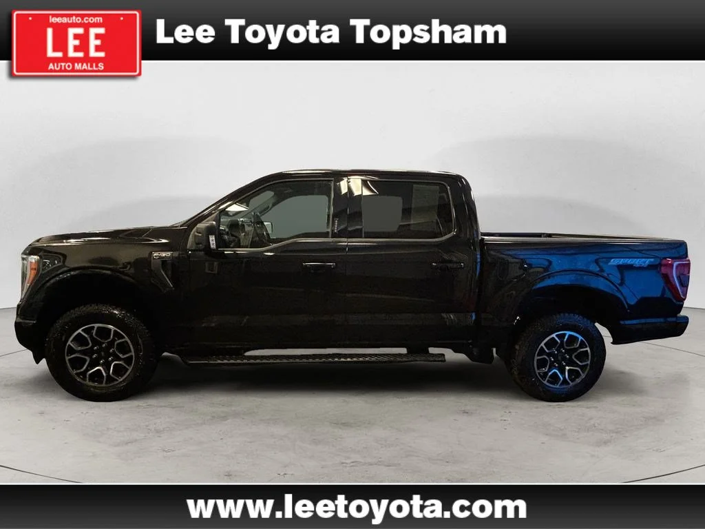Used 2023 Black Metallic Ford XLT image 2