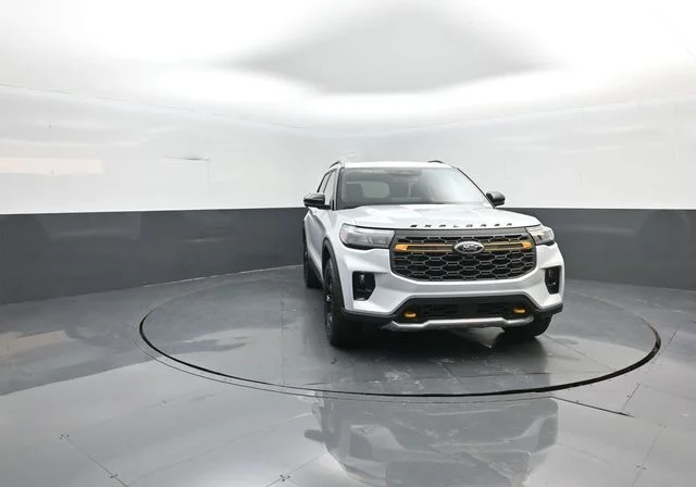 New 2026 White Ford Tremor image 2