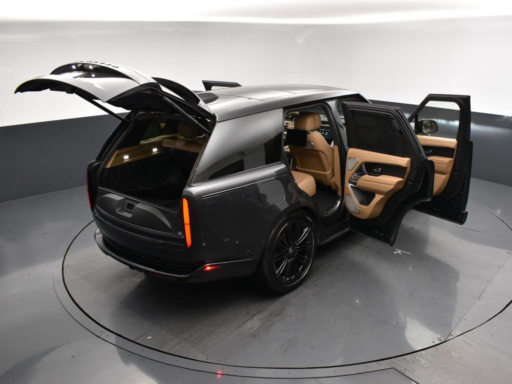 Used 2024 Black Land Rover Autobiography image 34