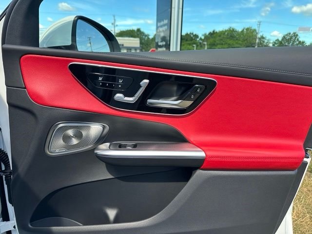 New 2026 Polar White Mercedes-Benz GLC 300 image 23