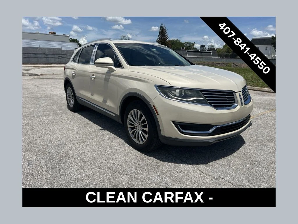 Used 2016 Silver Lincoln Select image 1