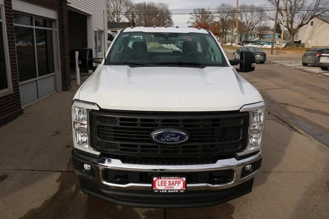 New 2026 Oxford White Ford F-250® XL image 4