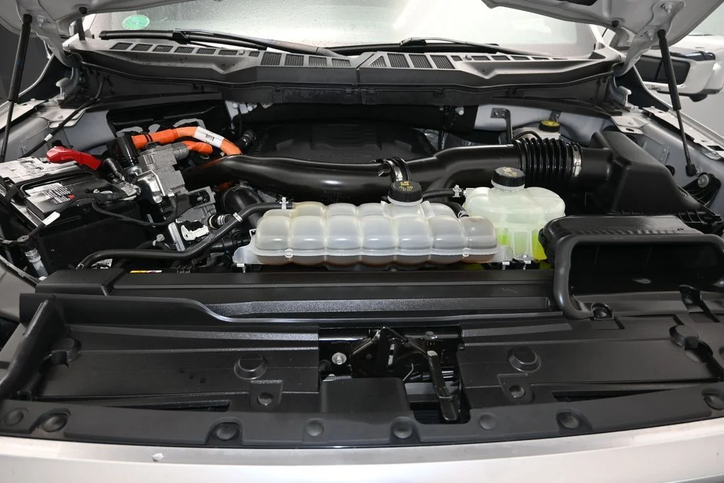 Certified Used 2023 Avalanche Ford Platinum image 11