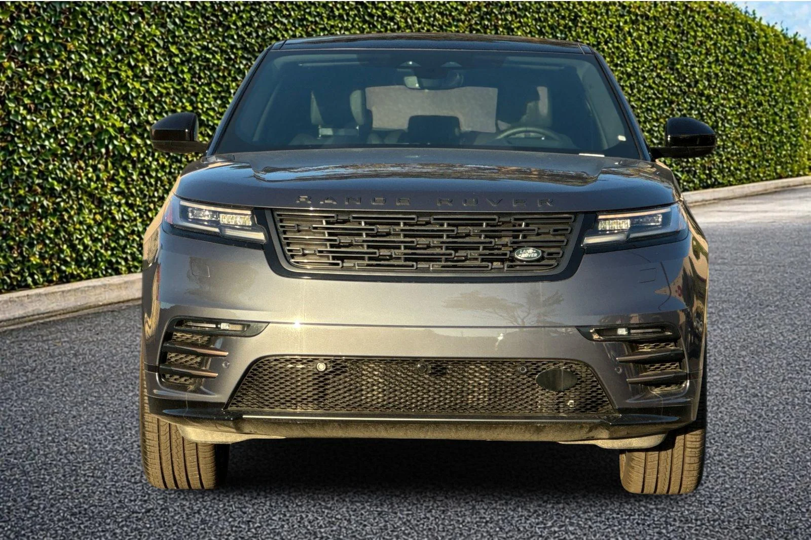 New 2024 Varesine Blue Land Rover Dynamic HSE image 9